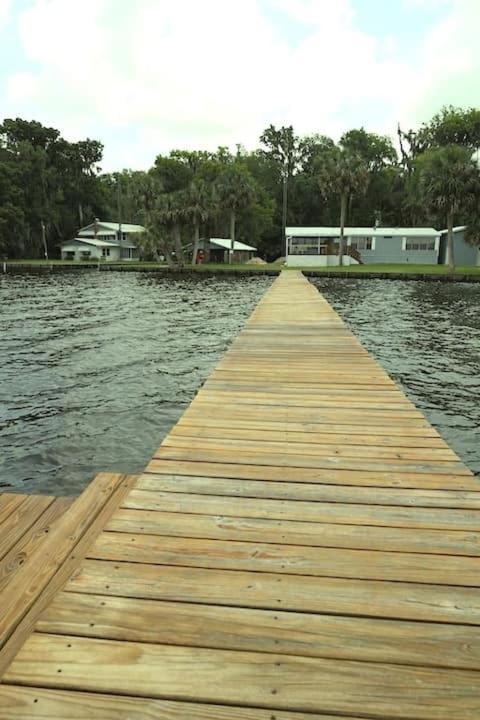 St Johns River Retreat Unit 1 Crescent City Exteriör bild